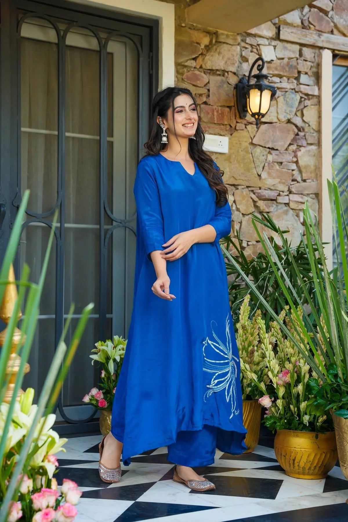 CREPE ELAN SIDE EMBROIDERY KURTA SET