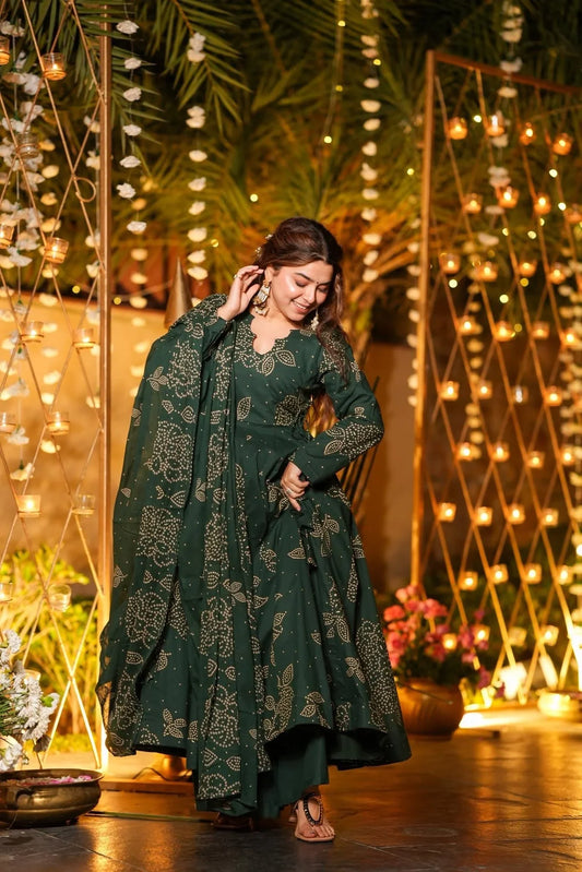 VRITIKA GREEN COTTON ANARKALI SUIT SET