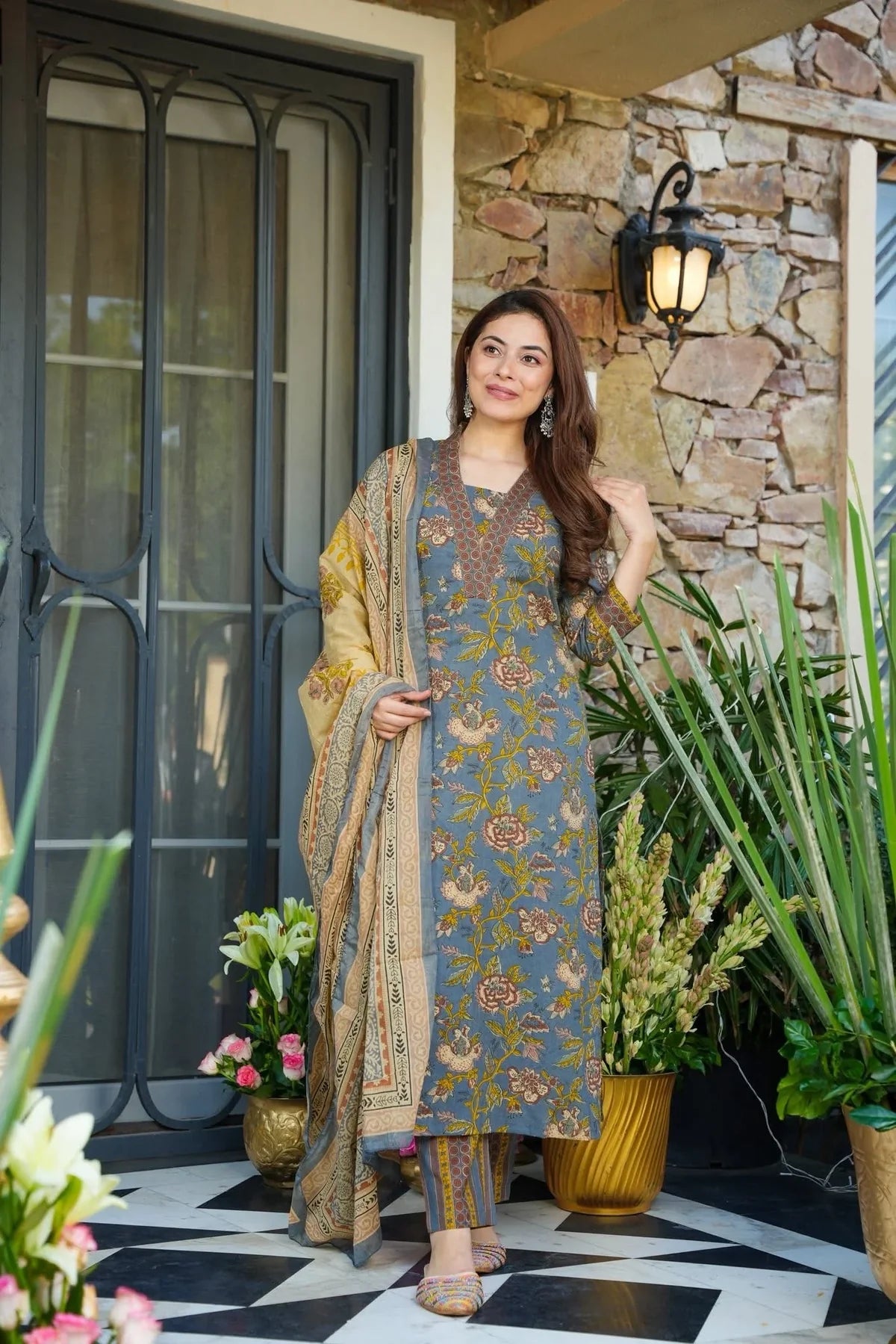 GULPRIYA FLORAL COTTON KURTA SET
