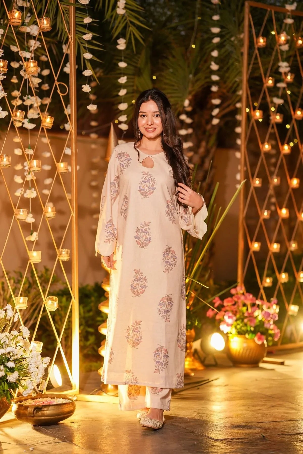 PAVIKA MOTIF PRINTED KURTA SET